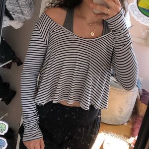 STRIPED FLOWY CROP TOP